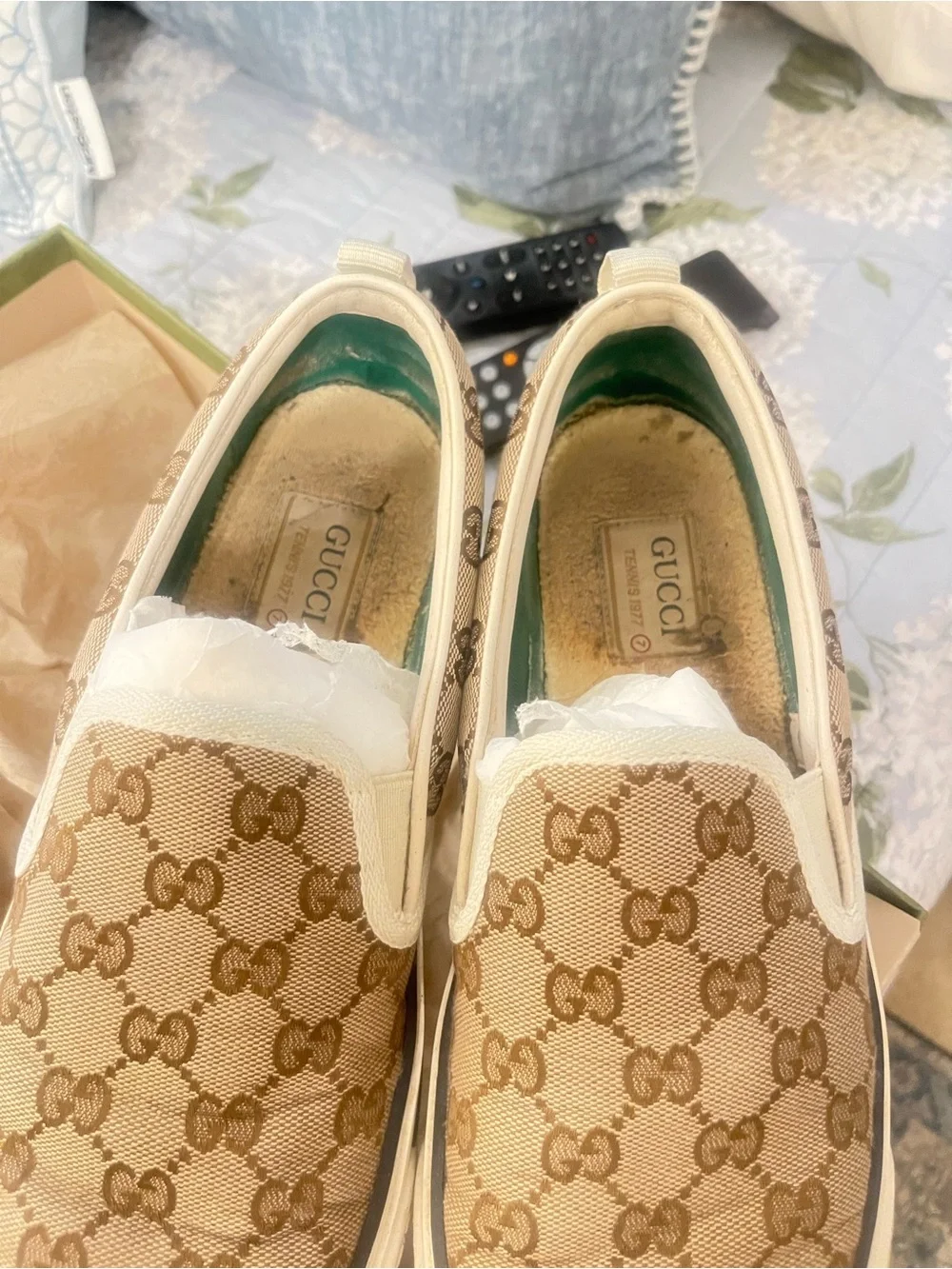 Gucci authentic beige